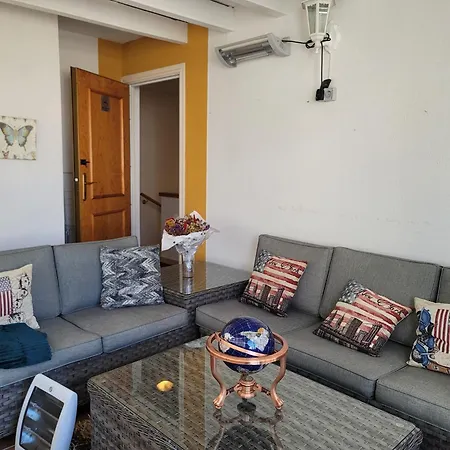 Terrace House In Orihuela Costa Dehesa de Campoamor (Orihuela Costa)